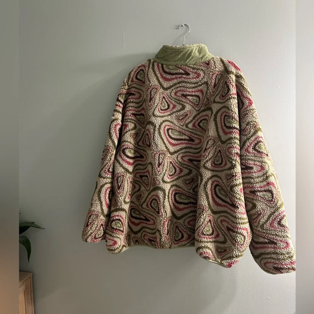 Lucy & Yak Borg Fleece in the Yosemite print - Picture 8 of 12